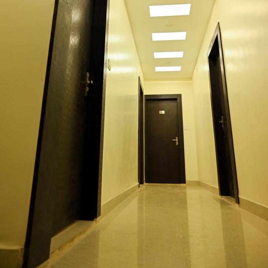Hotel Golden Bliss Бопал Екстериор снимка