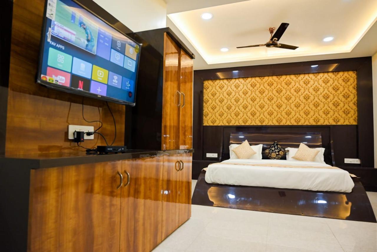 Hotel Golden Bliss Бопал Екстериор снимка