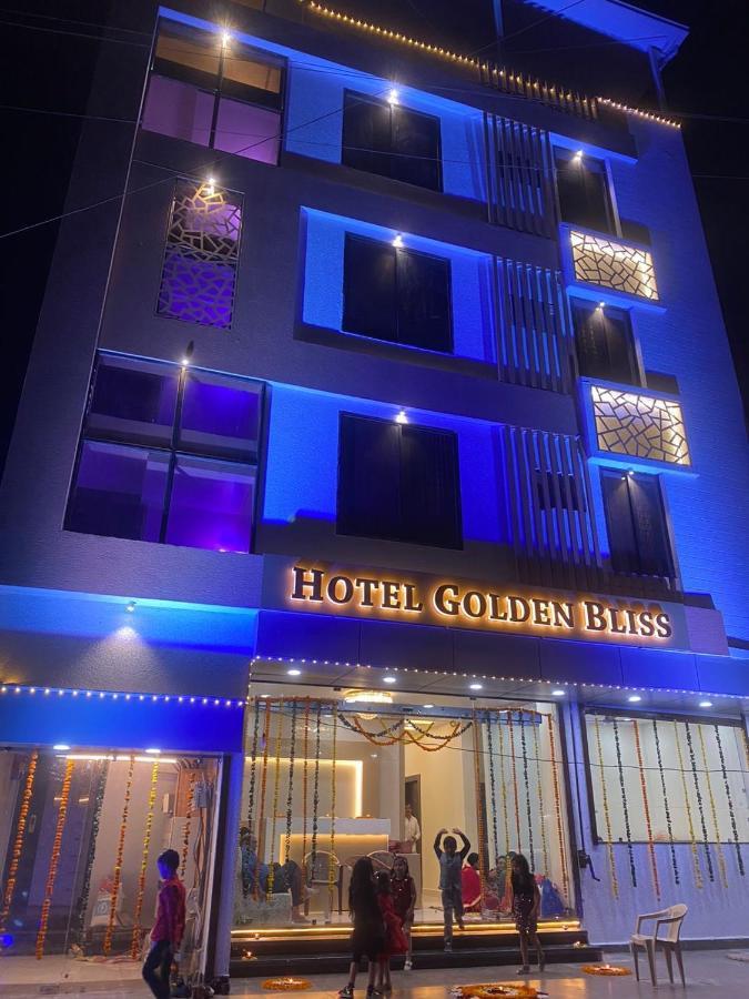 Hotel Golden Bliss Бопал Екстериор снимка