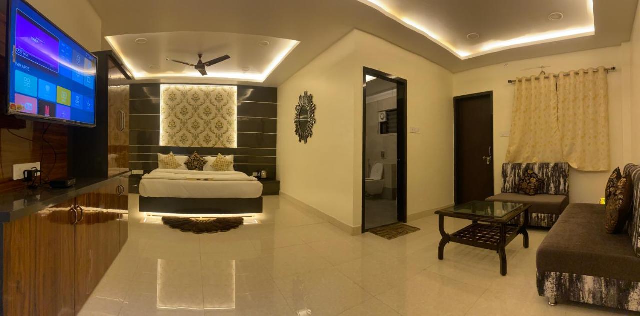 Hotel Golden Bliss Бопал Екстериор снимка